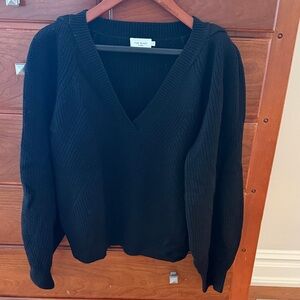 Beautiful wool v neck sweater.